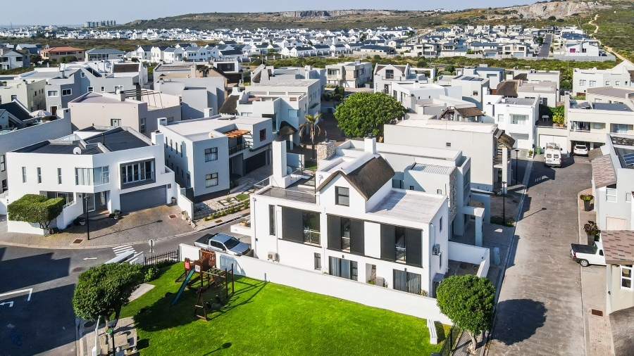 3 Bedroom Property for Sale in Waterfront Western Cape